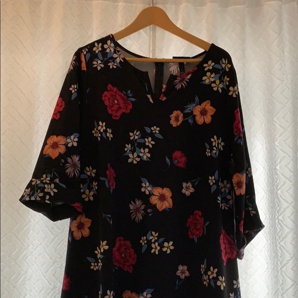 Black Floral Knee Length 3/4 Sleeve Dress